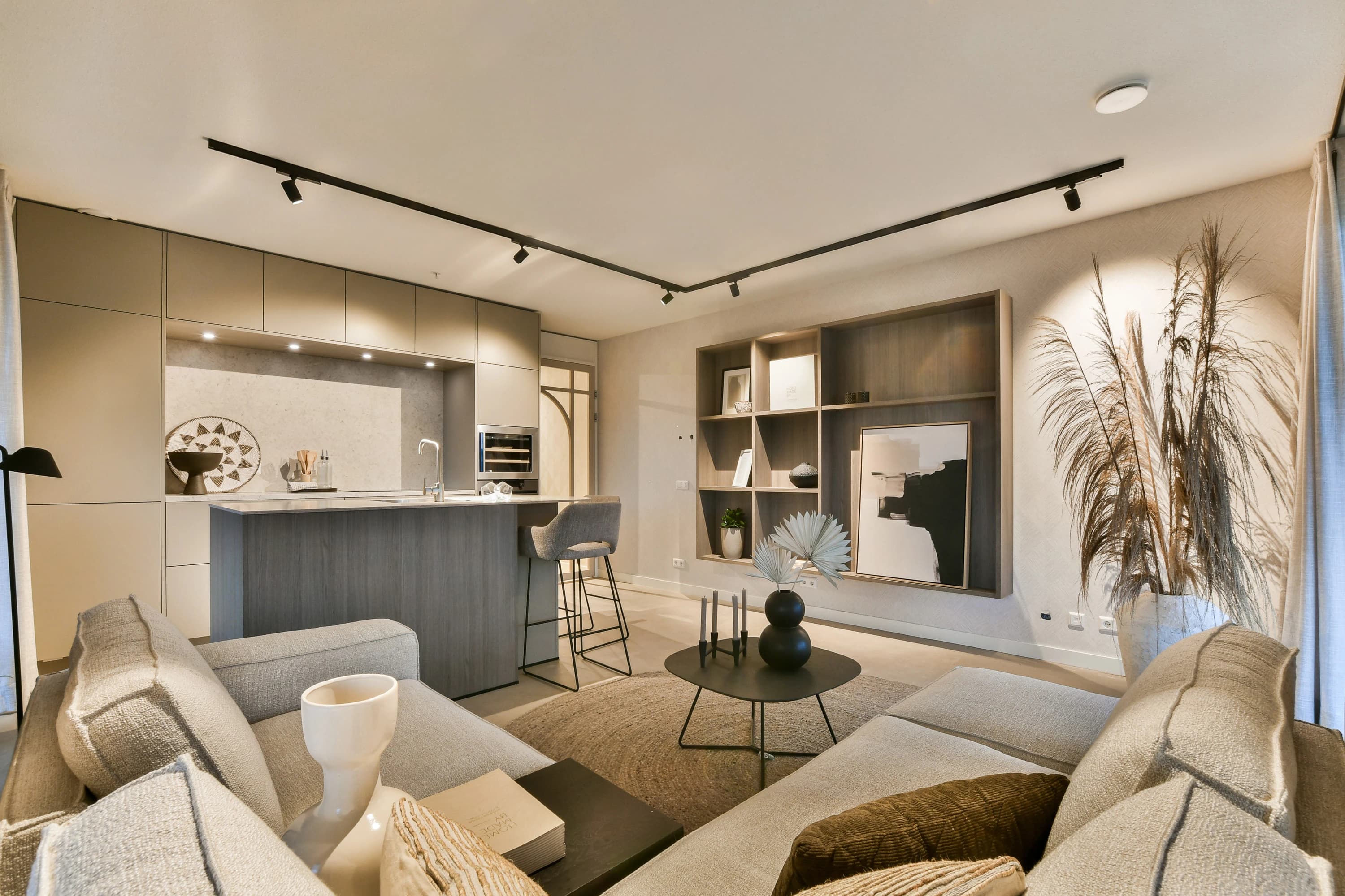 Turn-key appartement Crystal — woonkamer met balkon